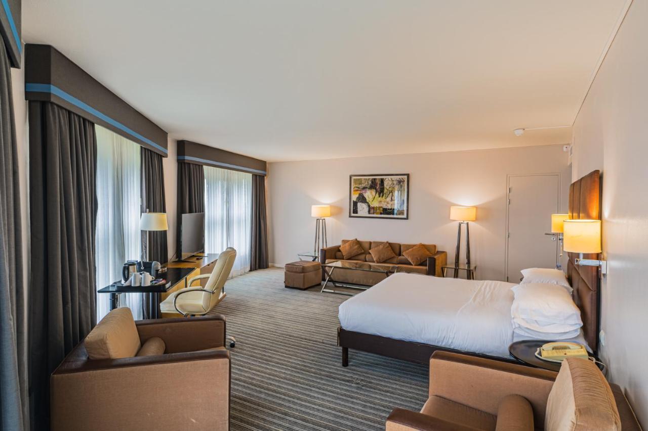 Van Der Valk Hotel Paris Cdg Airport รัวซี-อ็อง-ฟรองซ์ ภายนอก รูปภาพ
