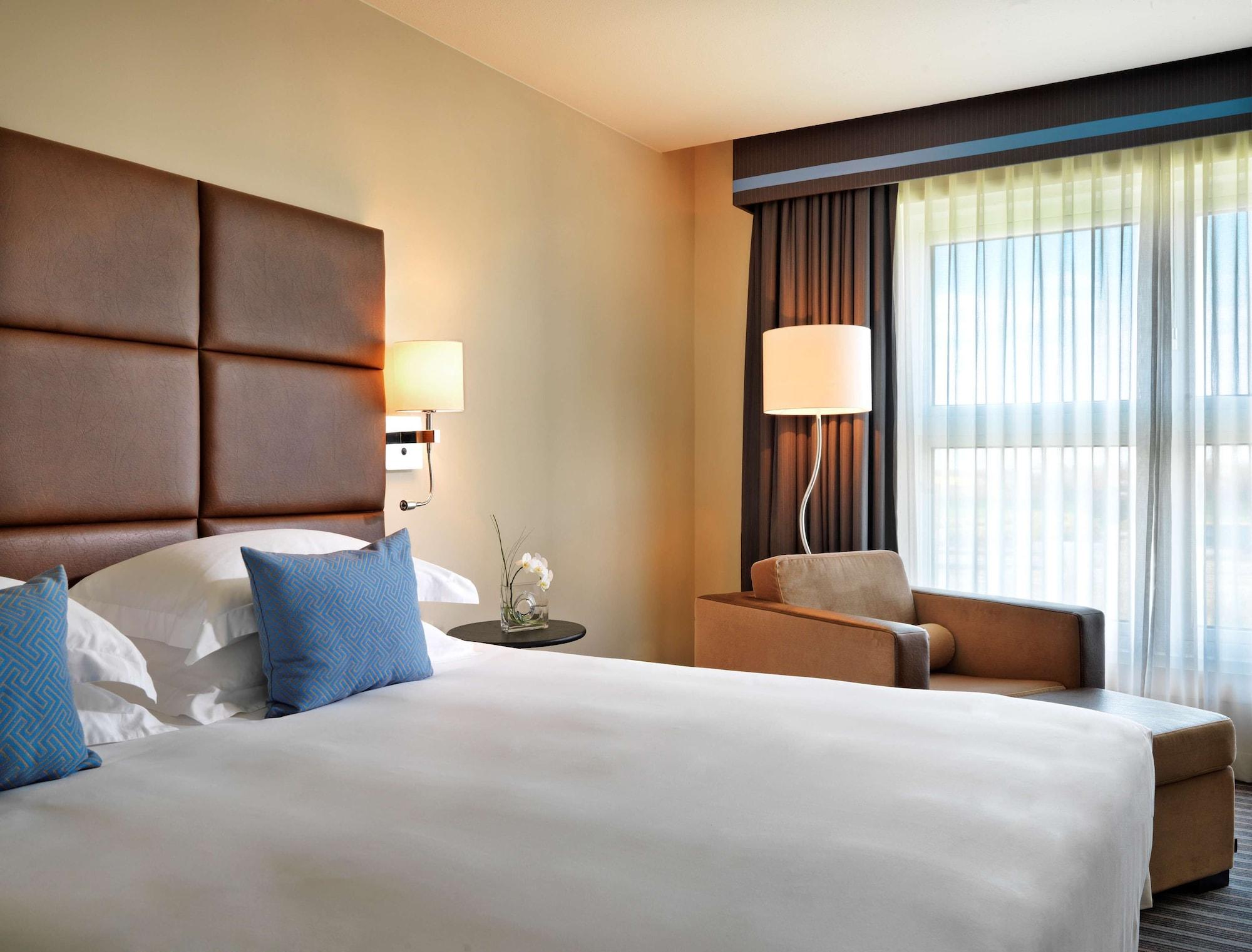 Van Der Valk Hotel Paris Cdg Airport รัวซี-อ็อง-ฟรองซ์ ภายนอก รูปภาพ