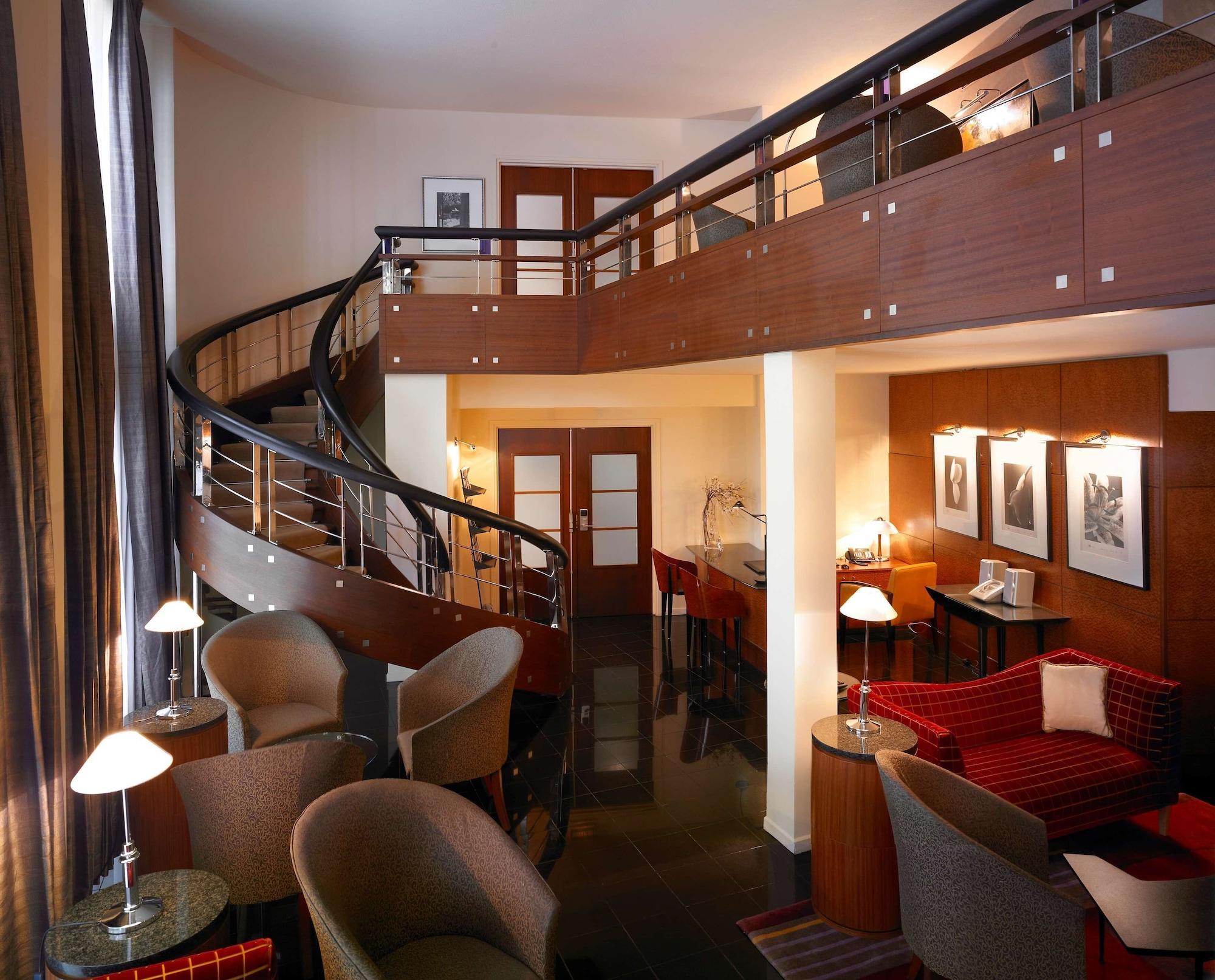 Van Der Valk Hotel Paris Cdg Airport รัวซี-อ็อง-ฟรองซ์ ภายนอก รูปภาพ