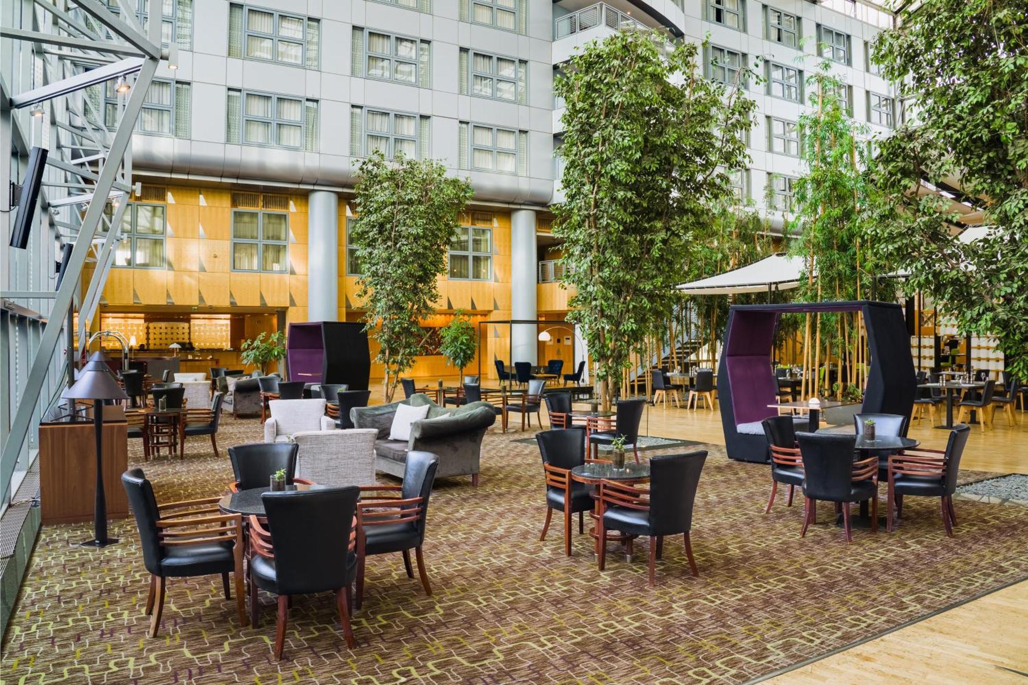 Van Der Valk Hotel Paris Cdg Airport รัวซี-อ็อง-ฟรองซ์ ภายนอก รูปภาพ