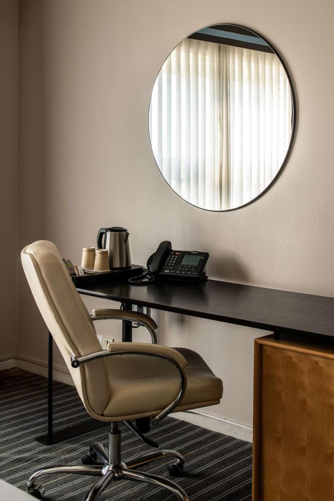 Van Der Valk Hotel Paris Cdg Airport รัวซี-อ็อง-ฟรองซ์ ภายนอก รูปภาพ