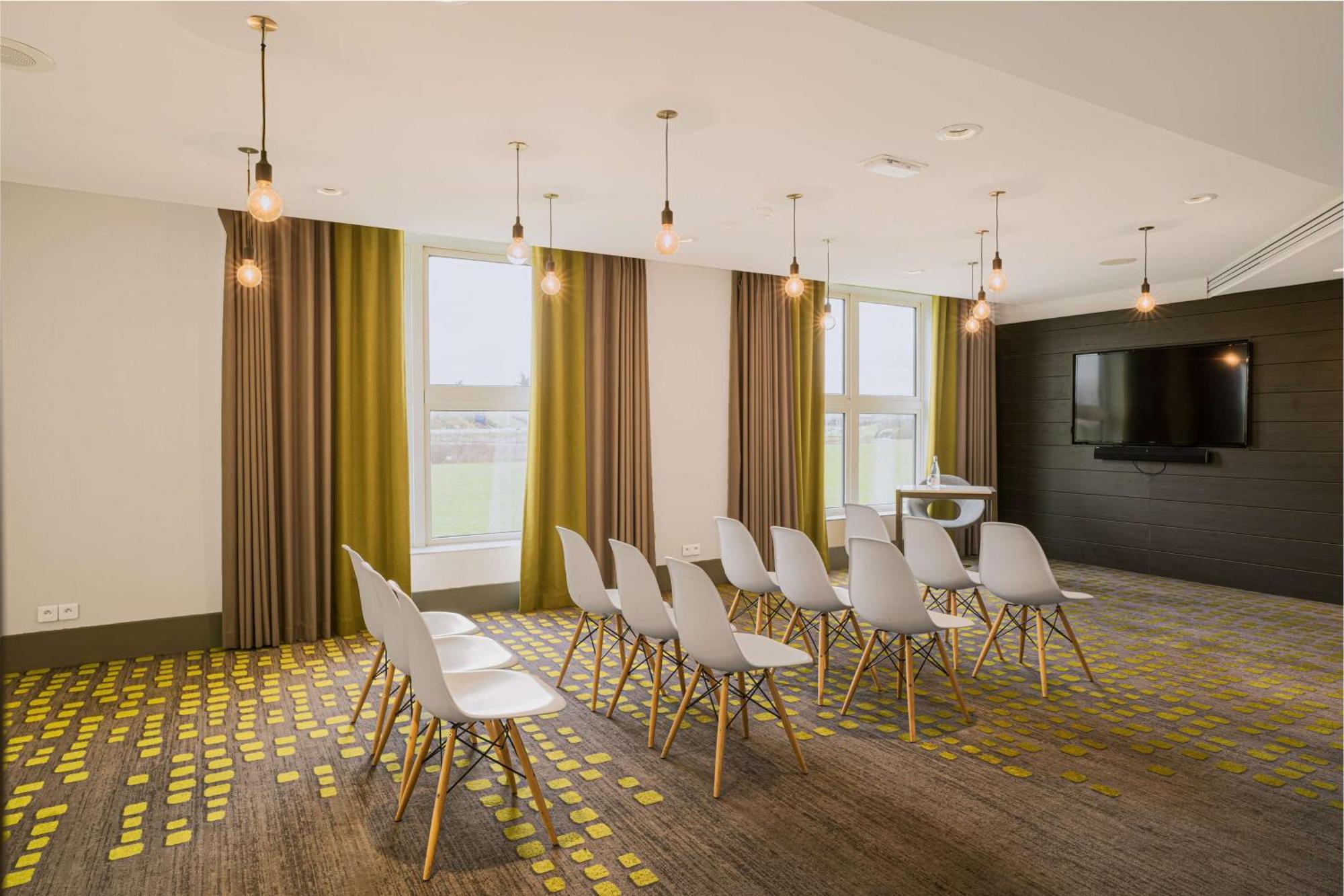 Van Der Valk Hotel Paris Cdg Airport รัวซี-อ็อง-ฟรองซ์ ภายนอก รูปภาพ