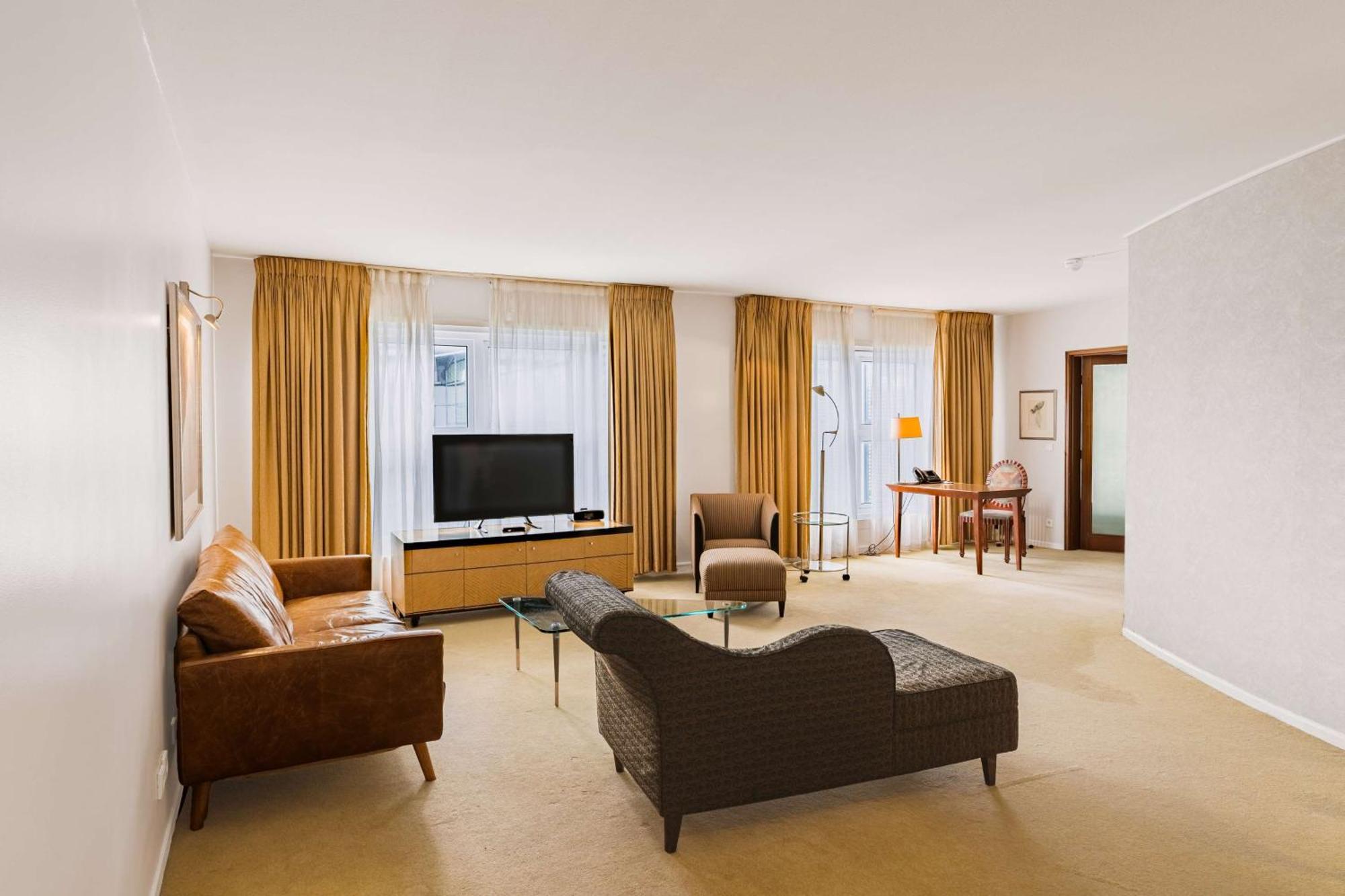 Van Der Valk Hotel Paris Cdg Airport รัวซี-อ็อง-ฟรองซ์ ภายนอก รูปภาพ