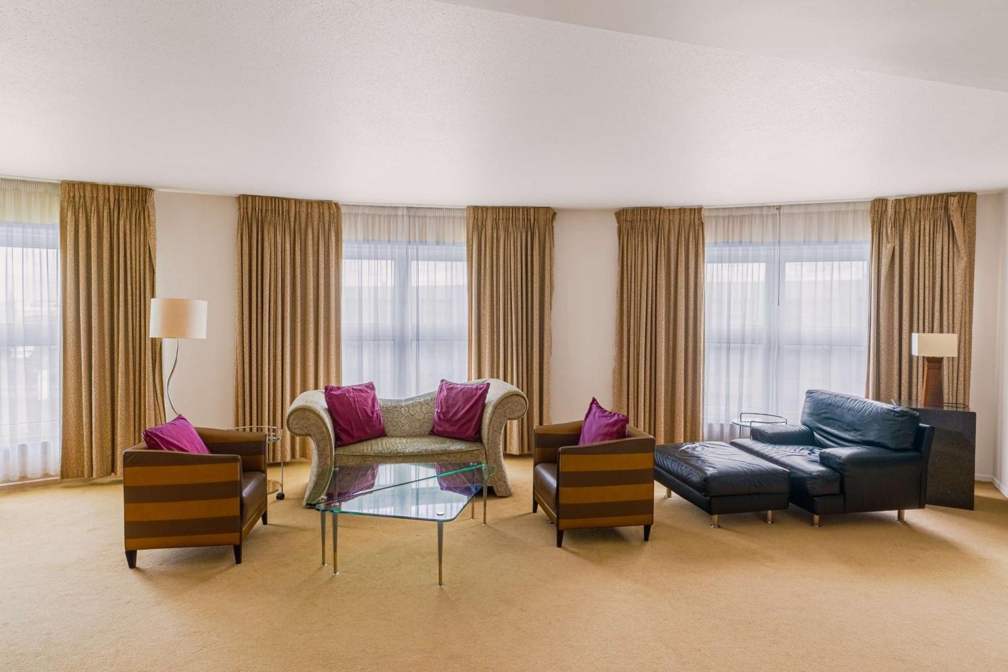 Van Der Valk Hotel Paris Cdg Airport รัวซี-อ็อง-ฟรองซ์ ภายนอก รูปภาพ
