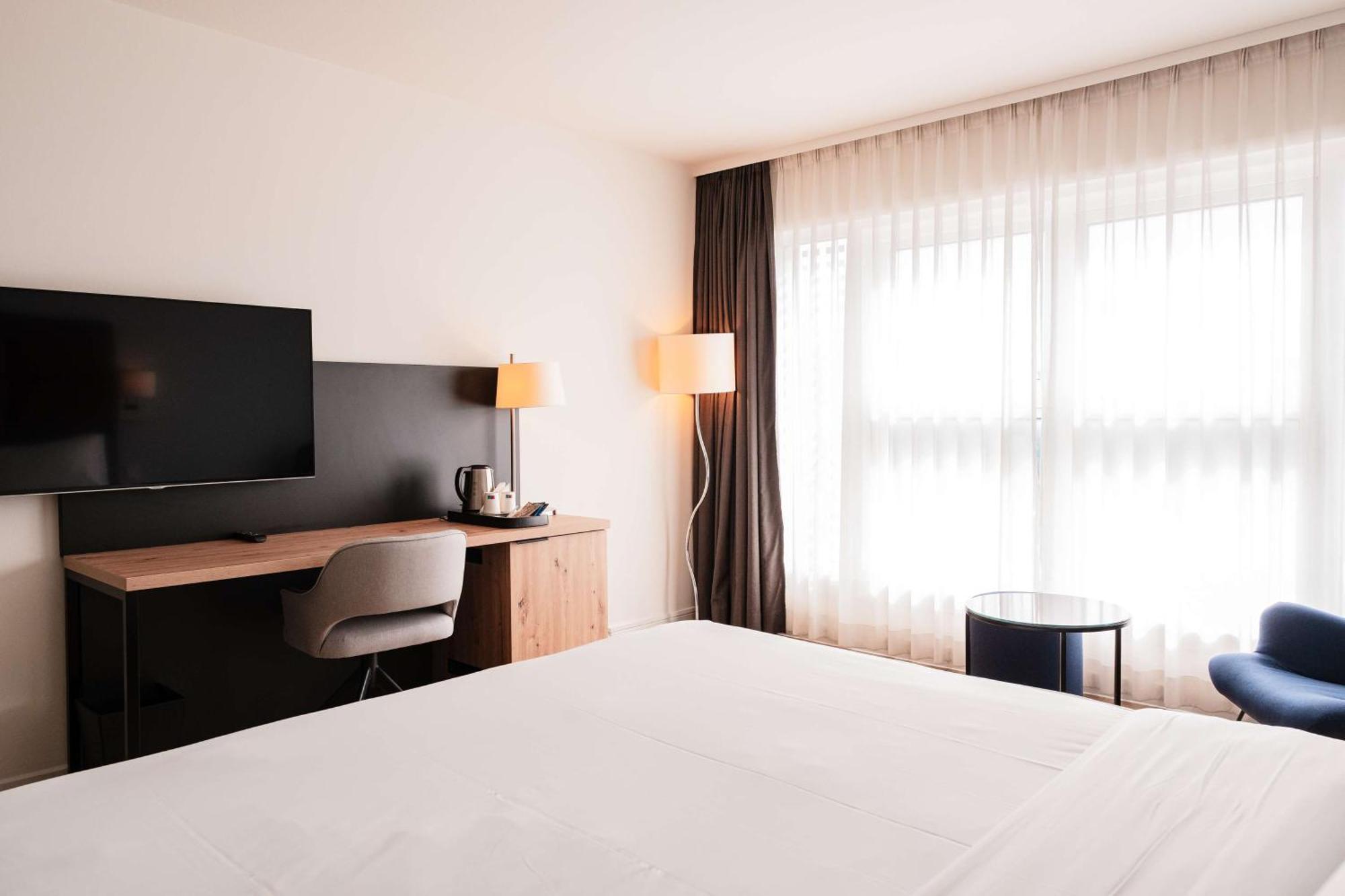 Van Der Valk Hotel Paris Cdg Airport รัวซี-อ็อง-ฟรองซ์ ภายนอก รูปภาพ